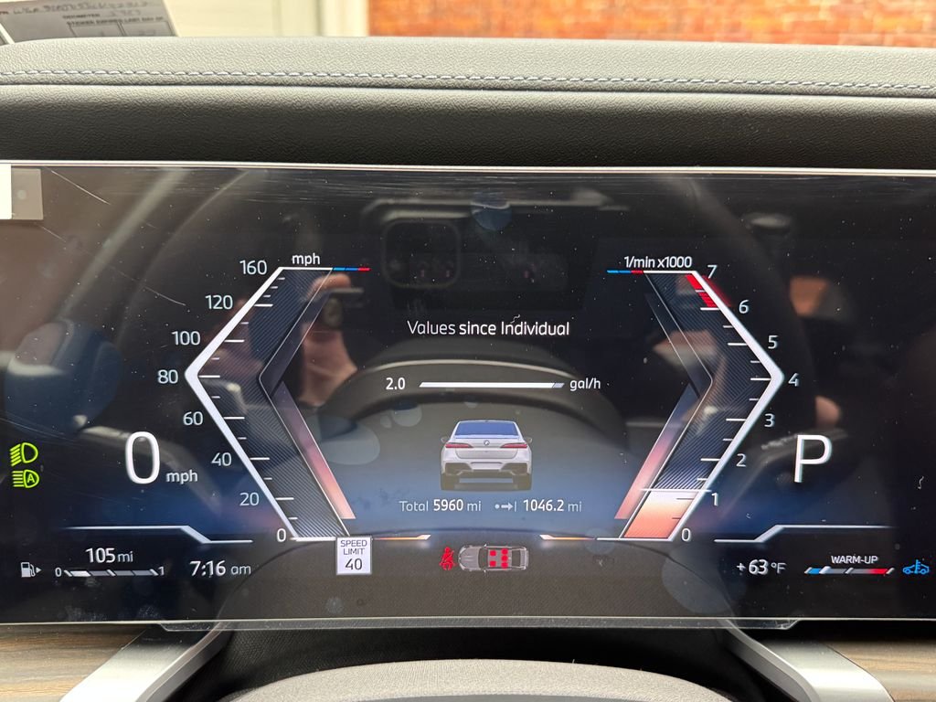 2025 BMW 7 Series 760i - Photo 15