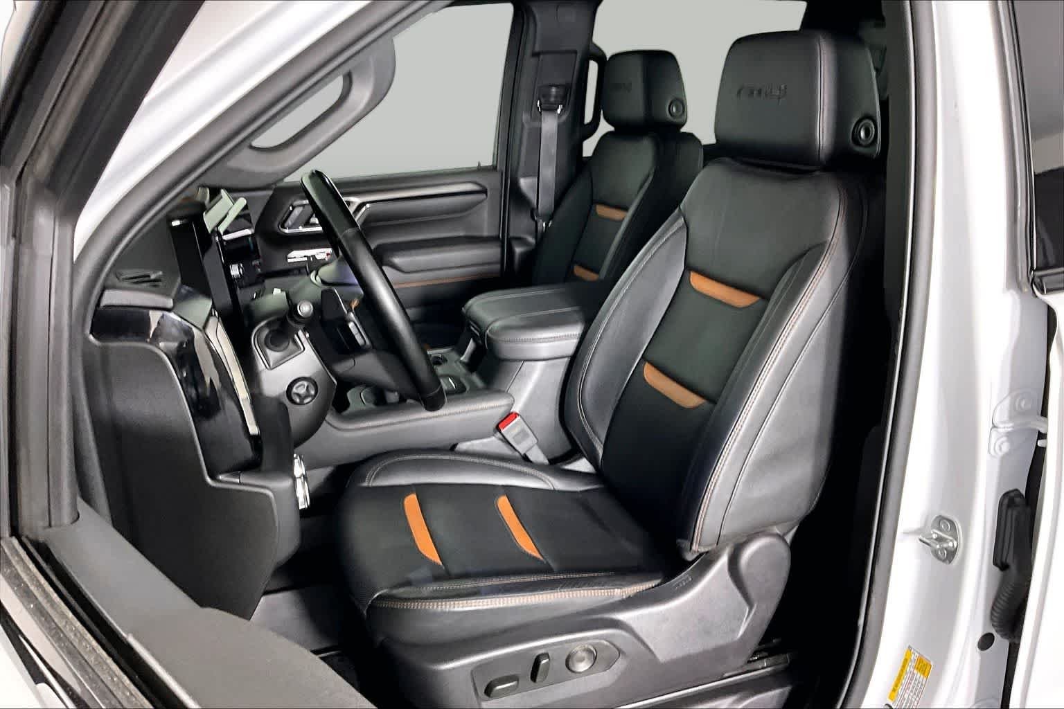 Used 2024 Summit White GMC AT4 image 8