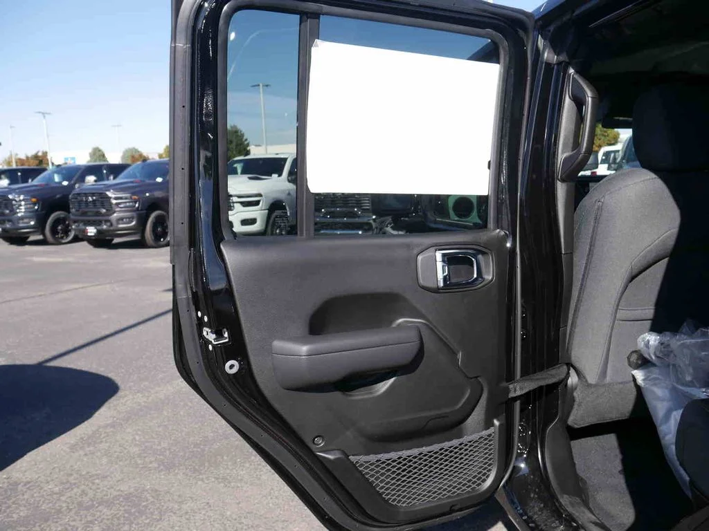 2025 Jeep Gladiator Sport S - Photo 12