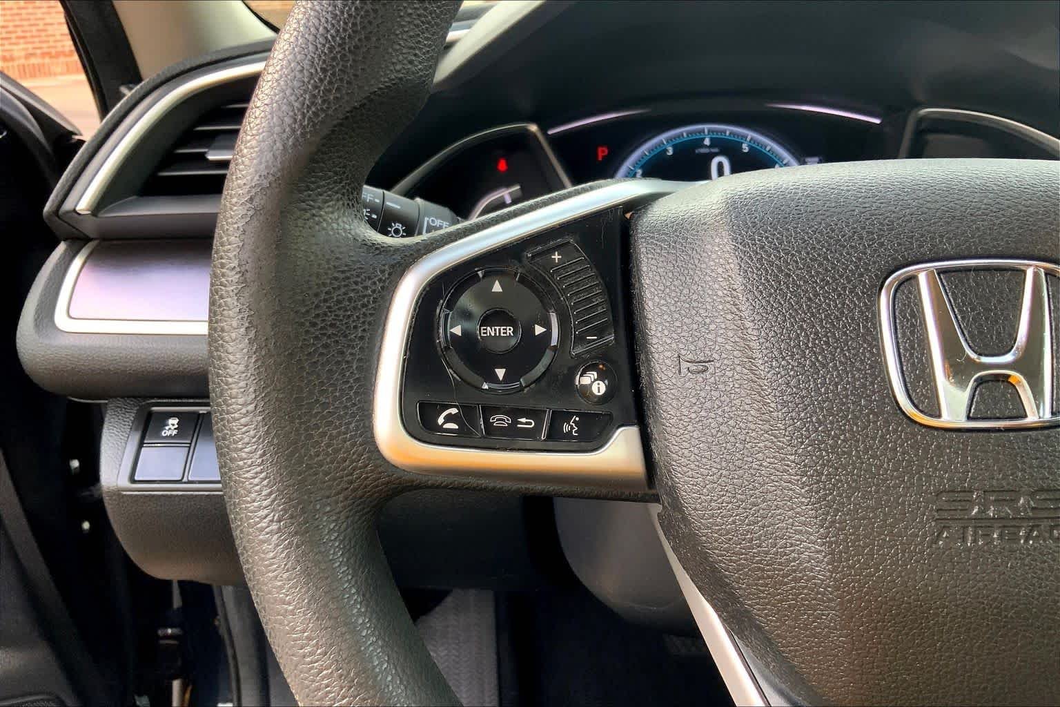 Used 2016  Honda EX-T image 23