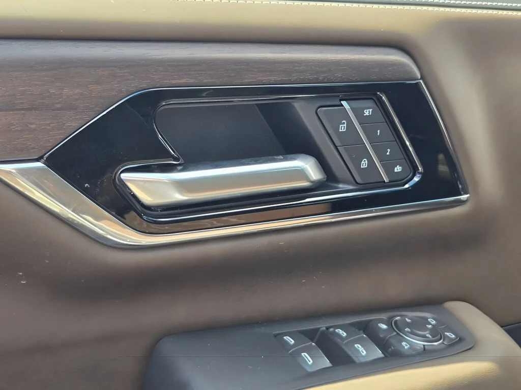 2026 GMC Yukon XL Denali Ultimate - Photo 24