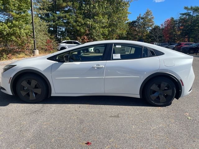 New 2026 Wind Chill Pearl <sup>1</sup> Toyota  SE image 8