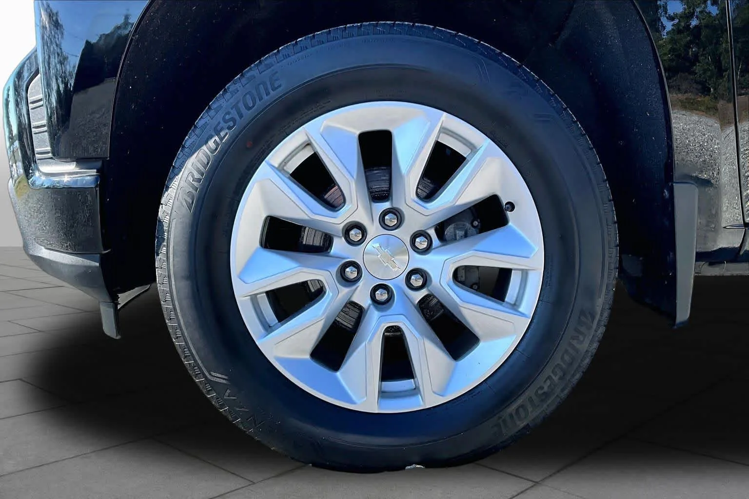 Used 2022 Black Chevrolet Custom image 11