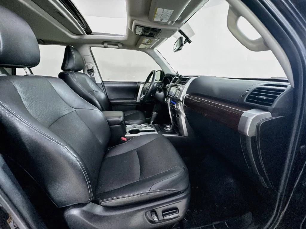 Used 2018 Midnight Black Metallic Toyota Limited image 34