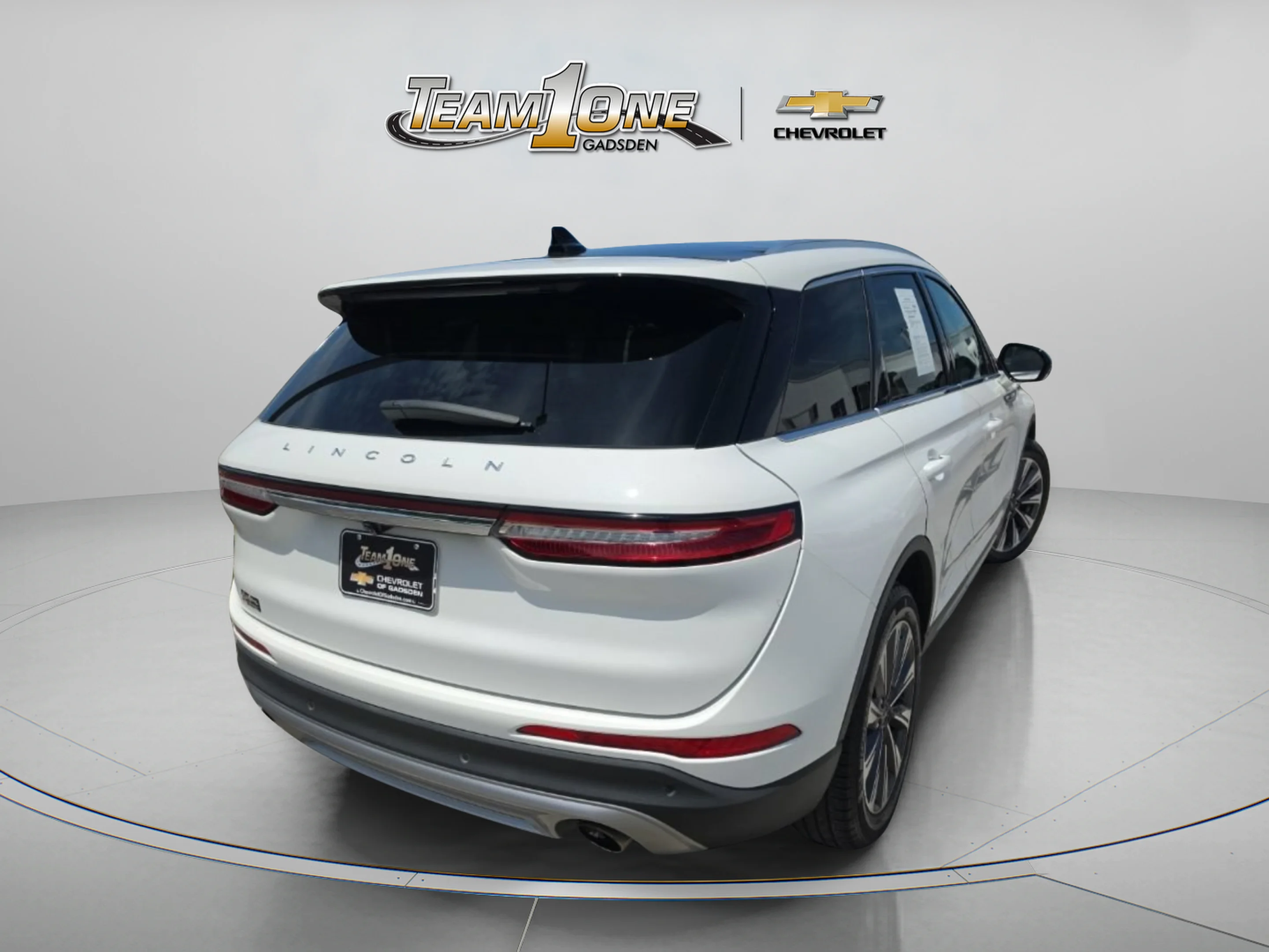 Used 2020 White Lincoln Reserve image 7