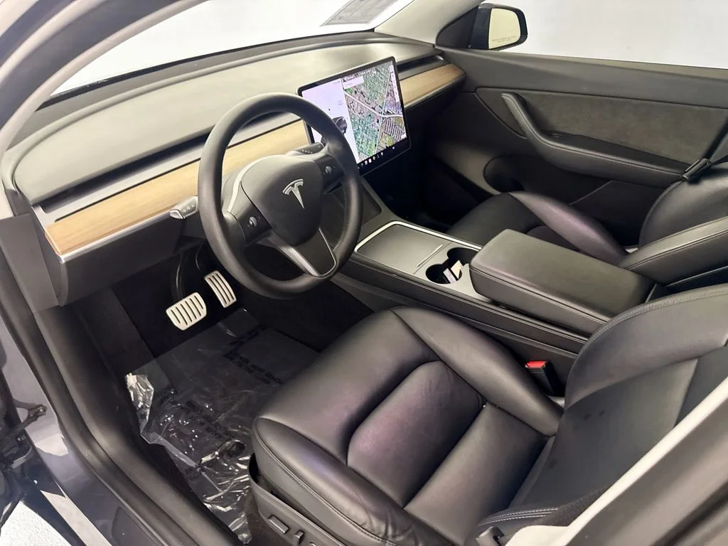Used 2022 Gray Tesla Performance image 9