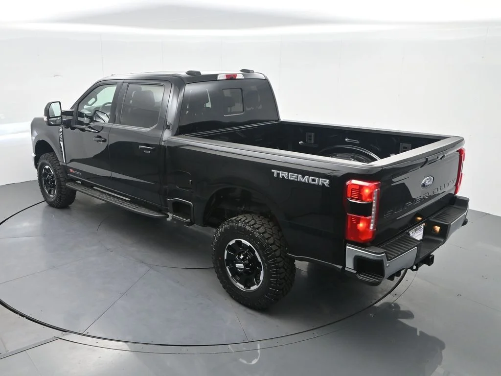 New 2026 Agate Black Metallic Ford F-250® Lariat® image 30