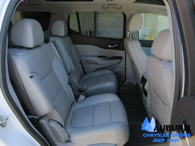 Used 2023 White GMC SLT image 15