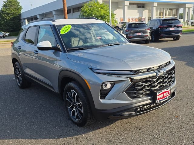Used 2024 Sterling Gray Metallic Chevrolet ACTIV image 9