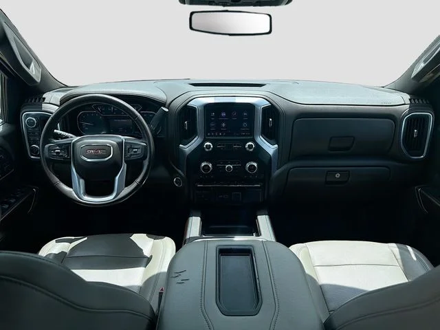 Used 2020 White GMC SLT image 25