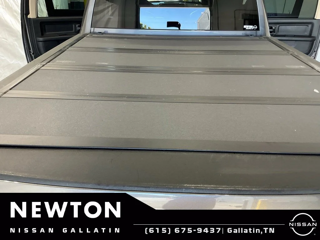 Used 2020 Crystal Metallic Ram Tradesman image 17
