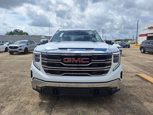 Used 2024 Summit White GMC SLT image 8