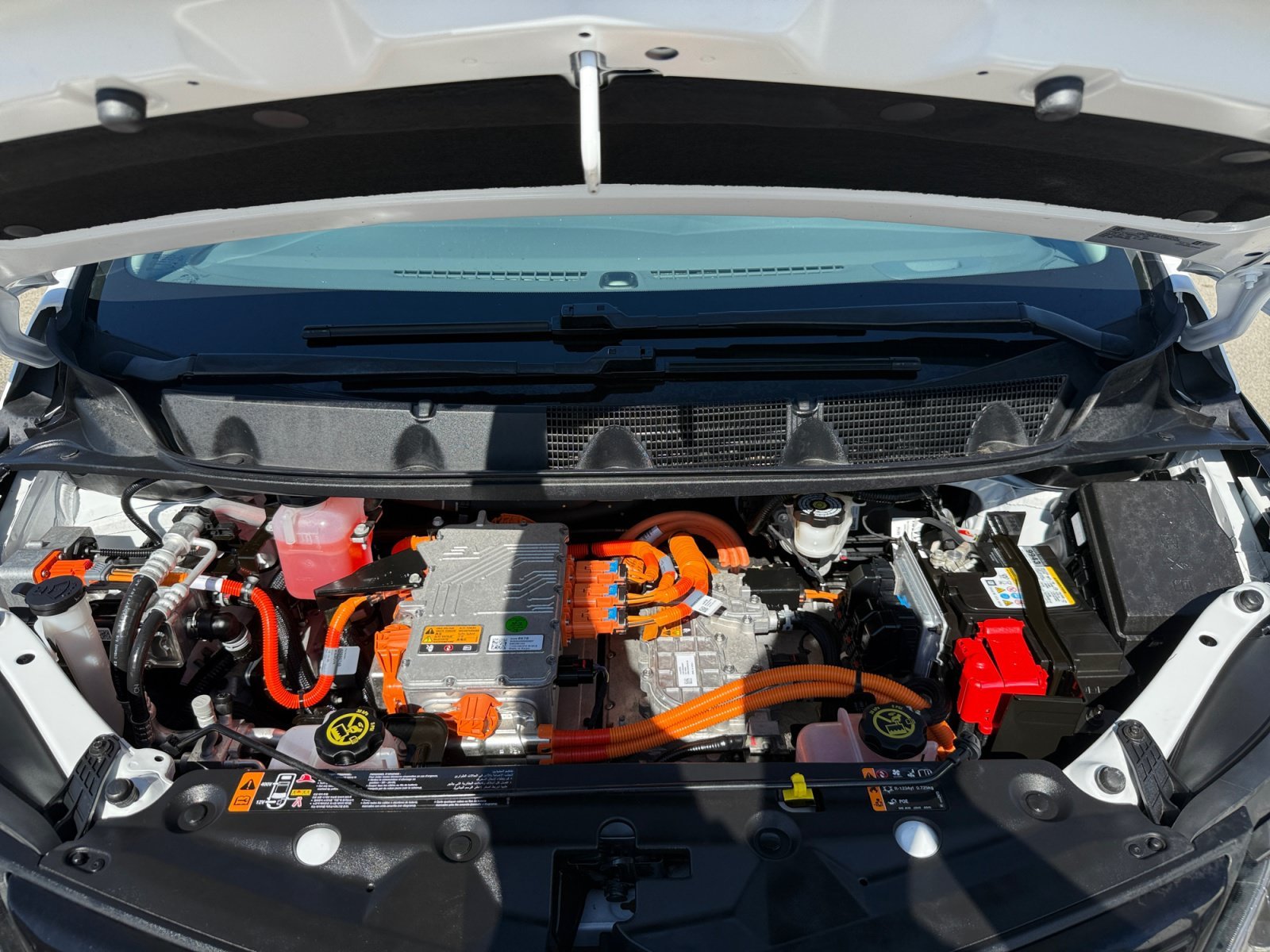 Used 2020 Summit White Chevrolet Premier image 20