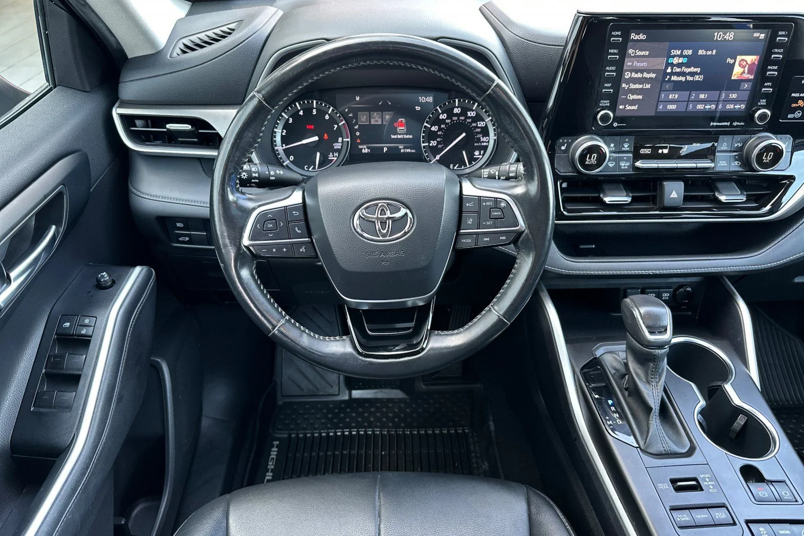 Used 2021  Toyota XLE image 18