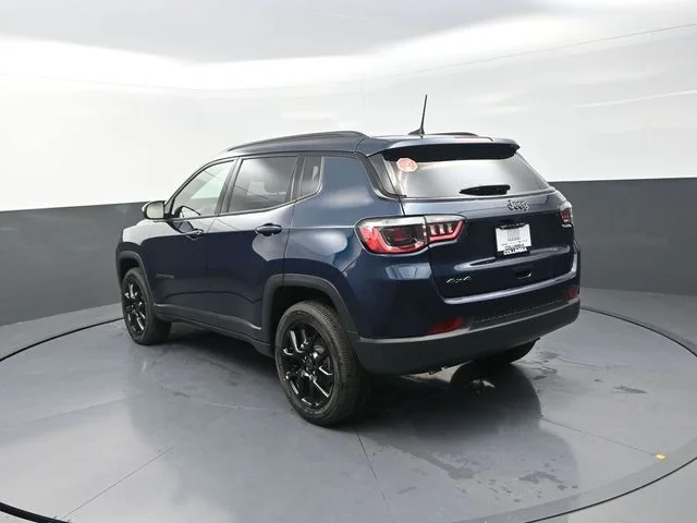 New 2026 Fathom Blue Pearl Coat Jeep Latitude image 7