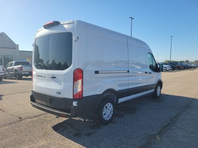 New 2026 Oxford White Ford Cargo Van image 22