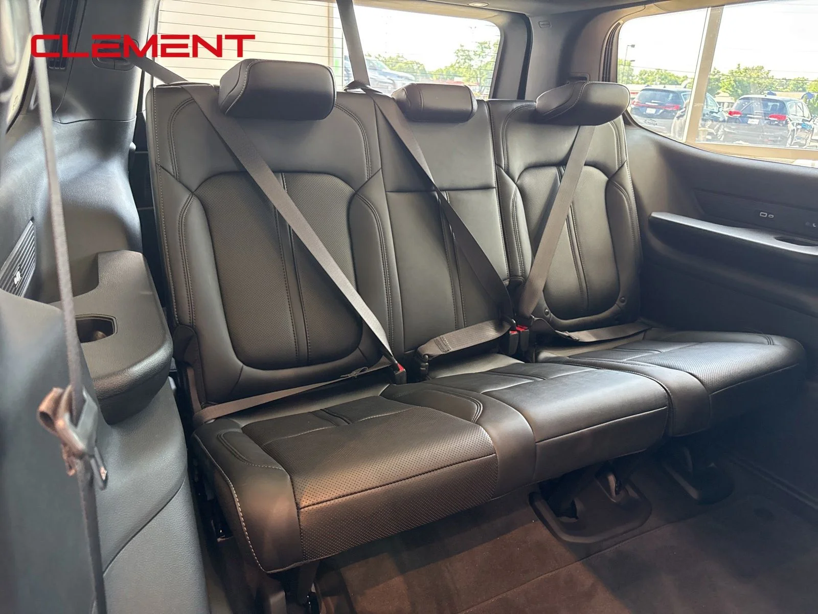 New 2026 Bright White Clear-Coat Exterior Paint Jeep Limited Altitude image 15