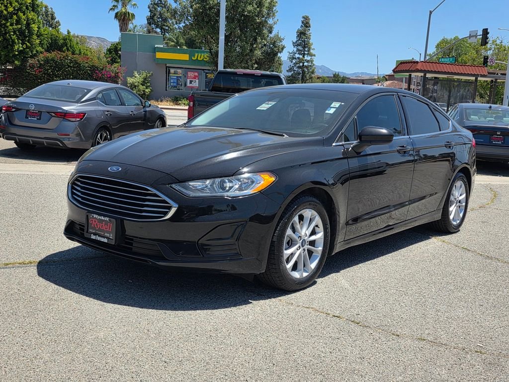 Used 2020 Black Ford SE image 10