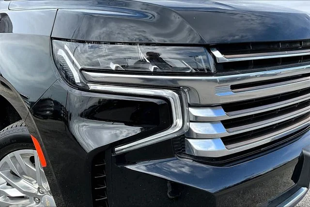 Used 2024 Black Chevrolet High Country image 32