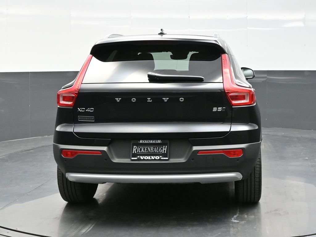 2025 Volvo XC40 Core - Photo 6