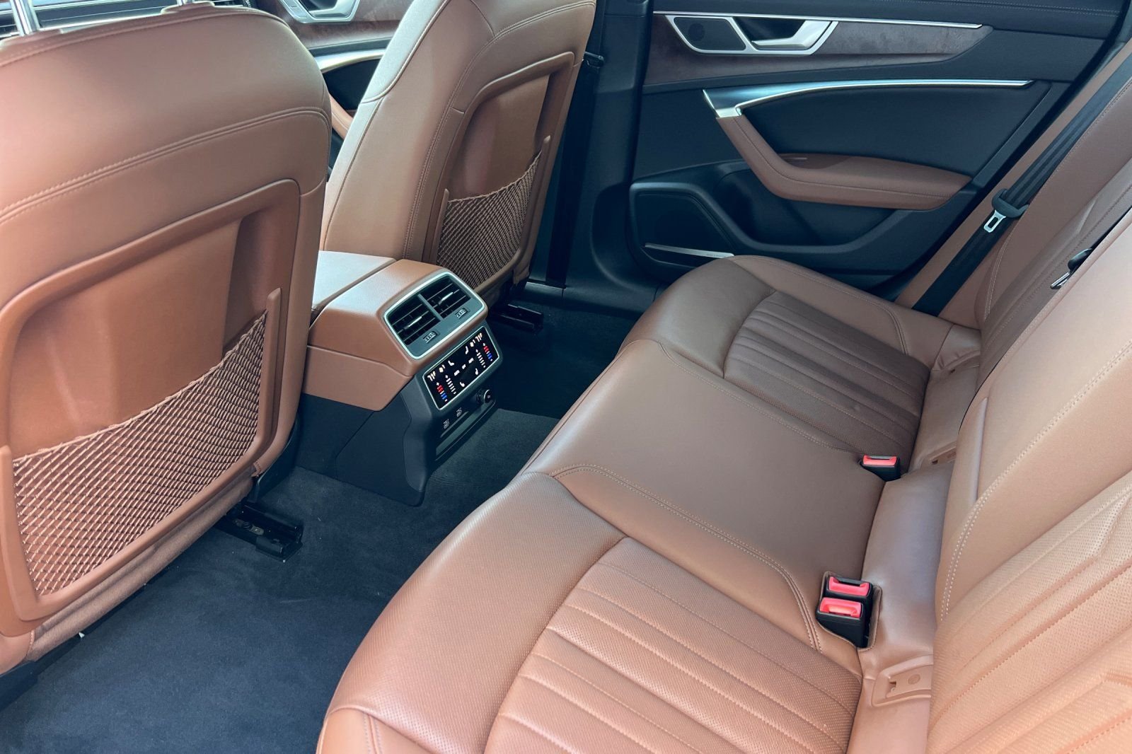 2021 Audi A6 3.0T Prestige photo 3