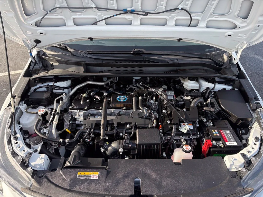 Used 2023 White Toyota LE image 39