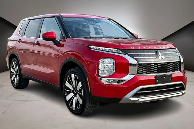 New 2026 Red Mitsubishi SE 1.5T 2WD image 2