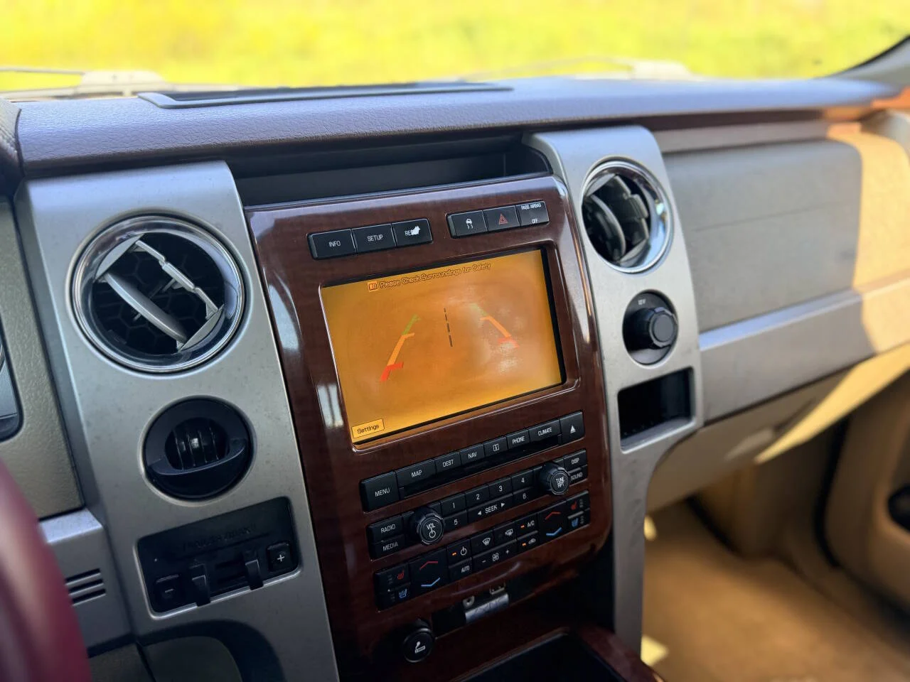 Used 2010 White Ford King Ranch 4x2 4dr SuperCrew Styleside 5.5 ft. SB image 23