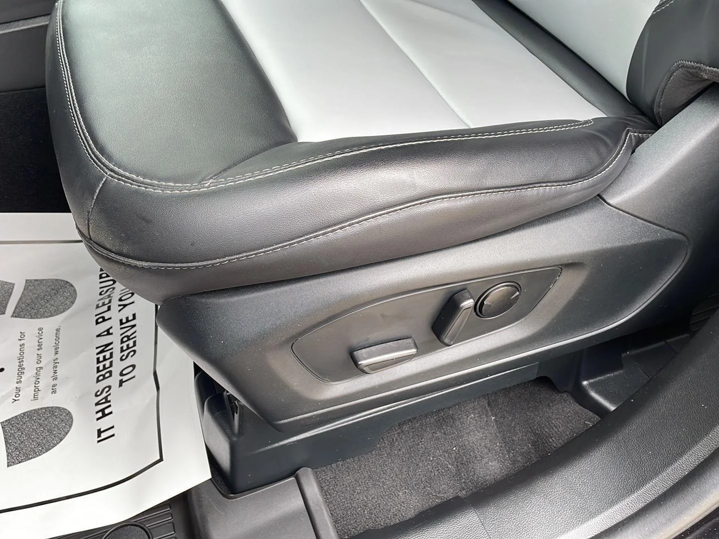Certified Used 2023 Agate Black Ford XLT image 18