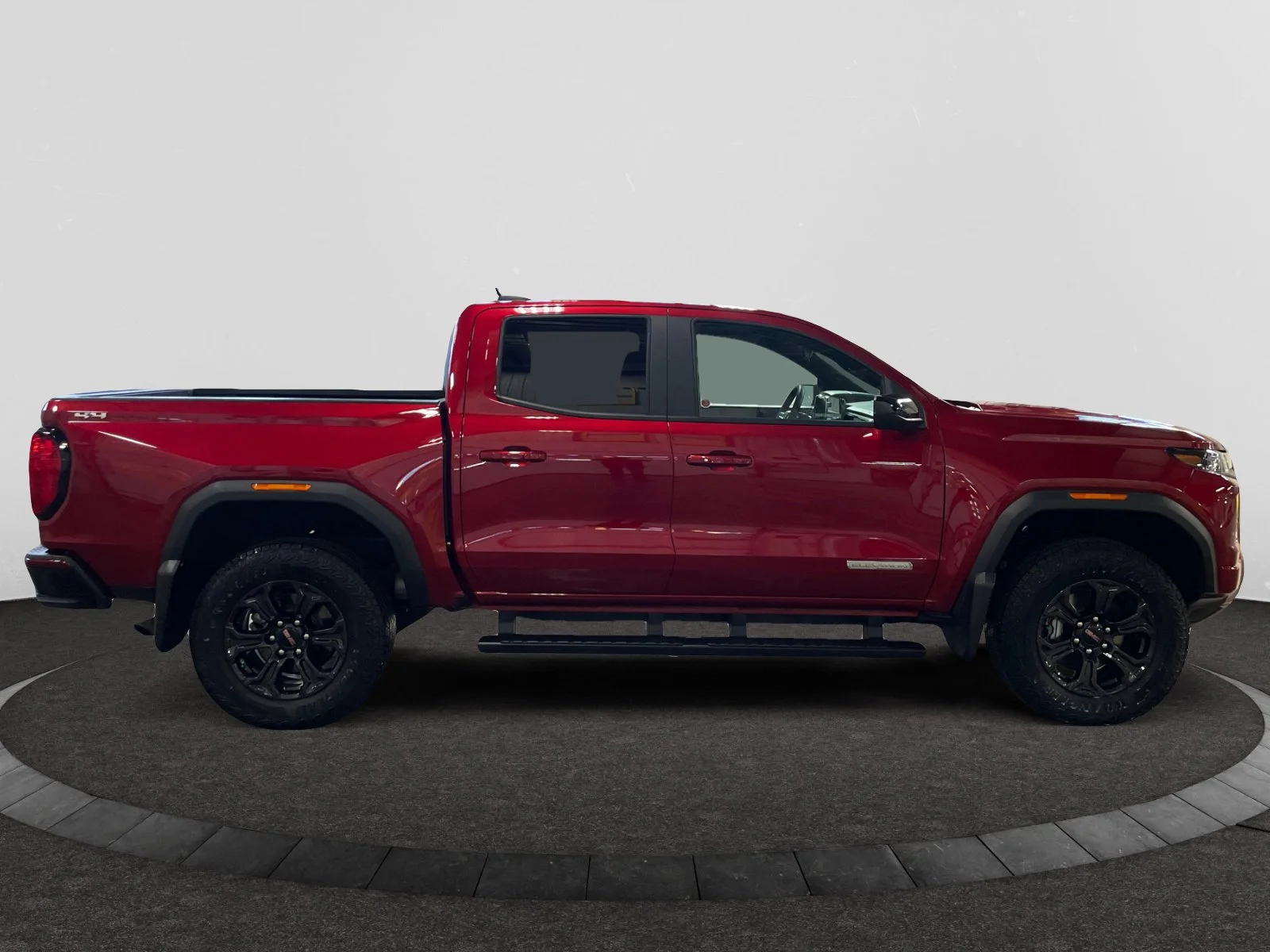 Used 2025 Red GMC Elevation Crew Cab image 6