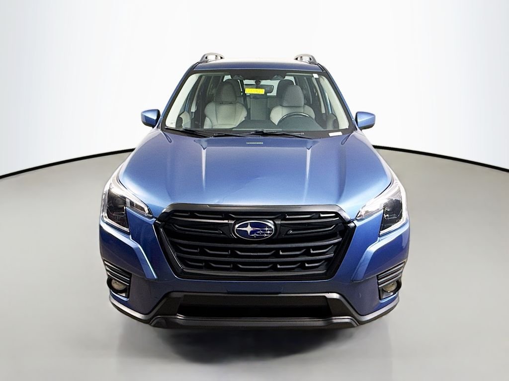 Used 2023 Horizon Blue Pearl Subaru Premium image 2