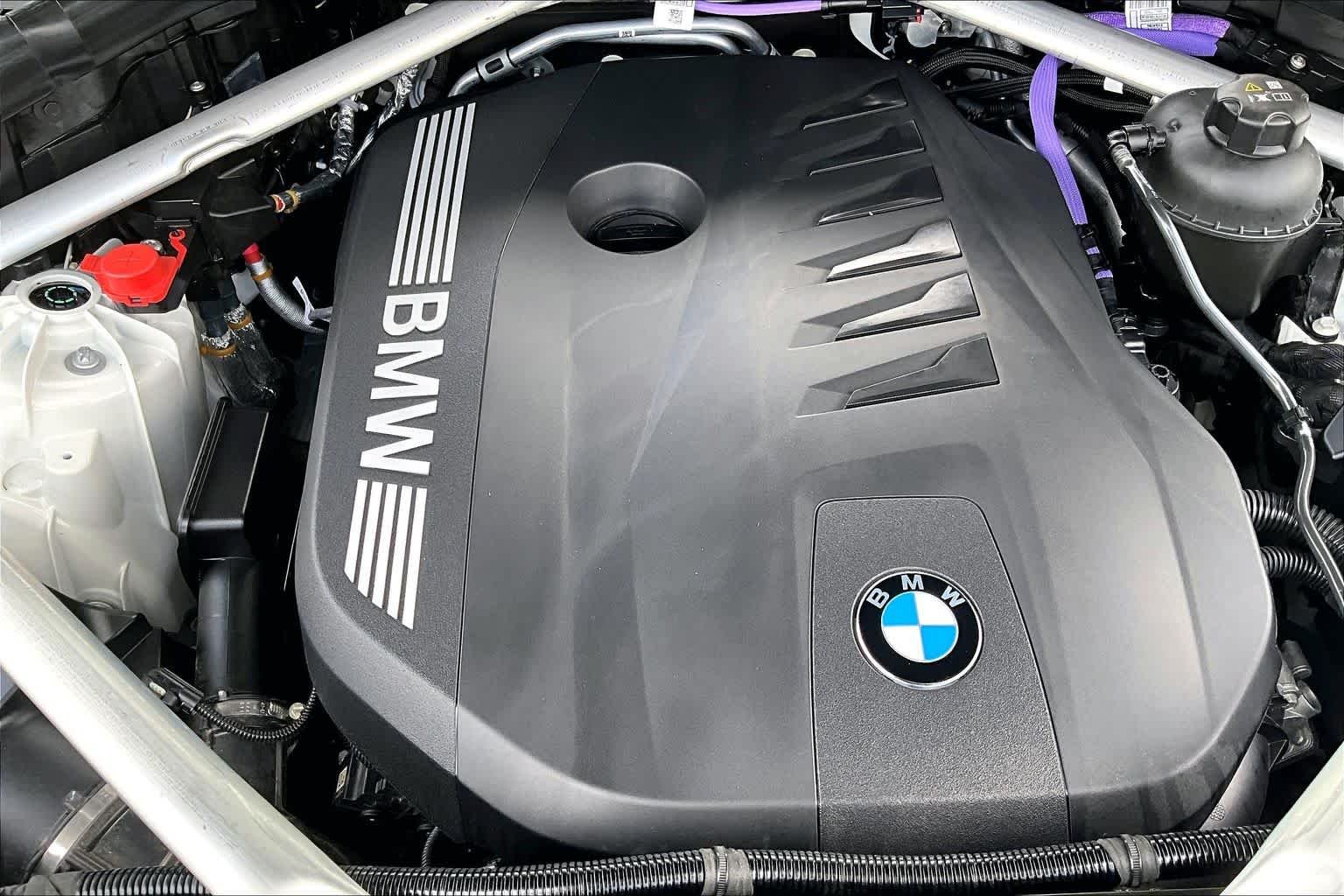 Used 2026 Alpine White BMW xDrive40i image 31