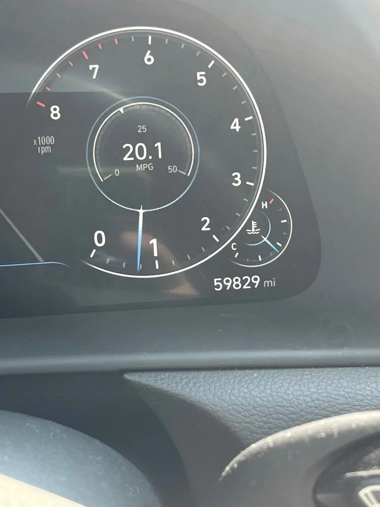 Used 2022 Gray Hyundai SEL image 32