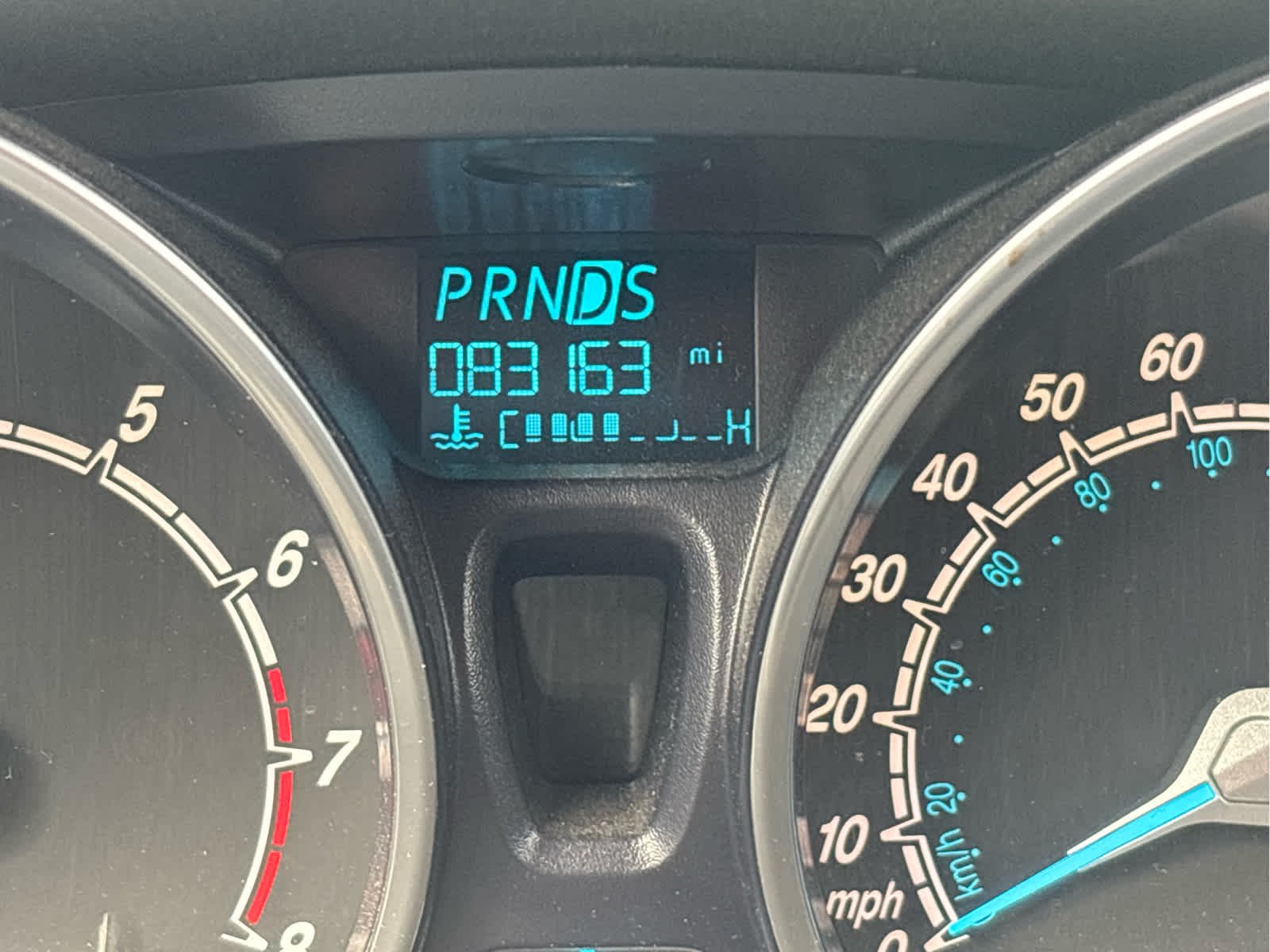 Used 2015 Ingot Silver Ford SE image 14