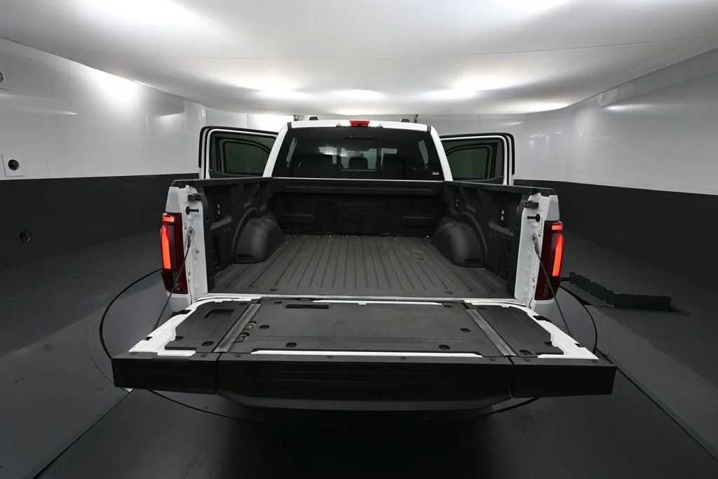 2025 Ford F-150 Platinum - Photo 42