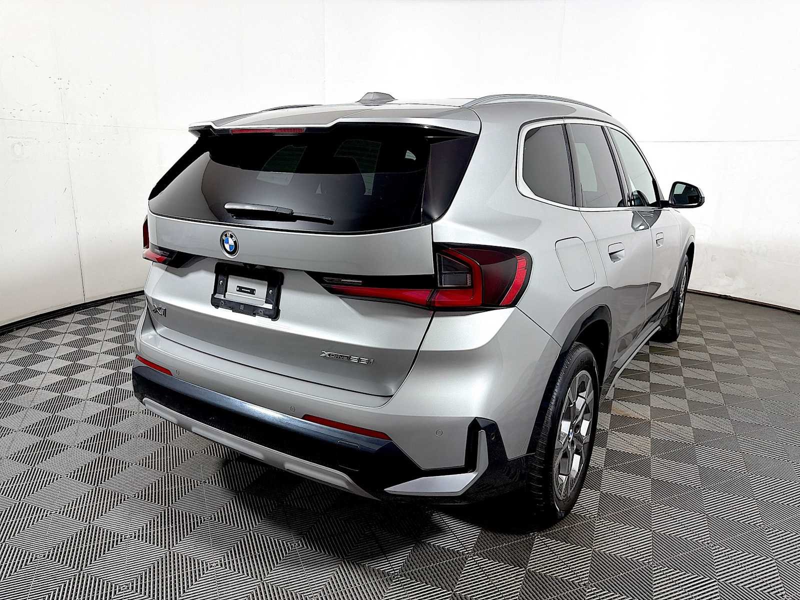 2024 BMW X1 28i - Photo 6