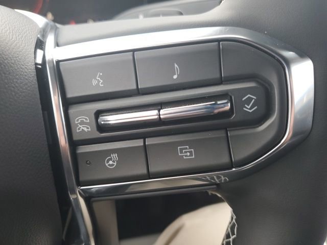 2025 GMC Acadia Denali - Photo 31