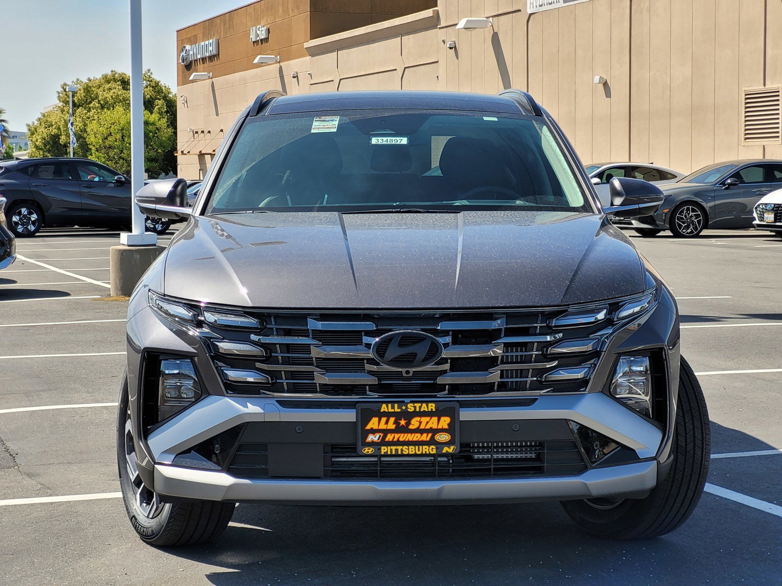 2025 Hyundai Tucson Hybrid Limited photo 2