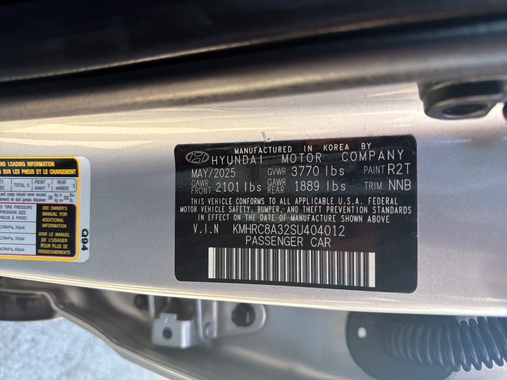 Used 2025 Silver Hyundai SEL image 24
