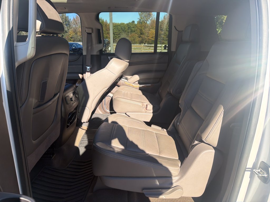 Used 2016 White GMC Denali image 15