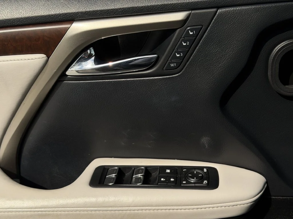 Used 2020 Black Lexus 350 image 22