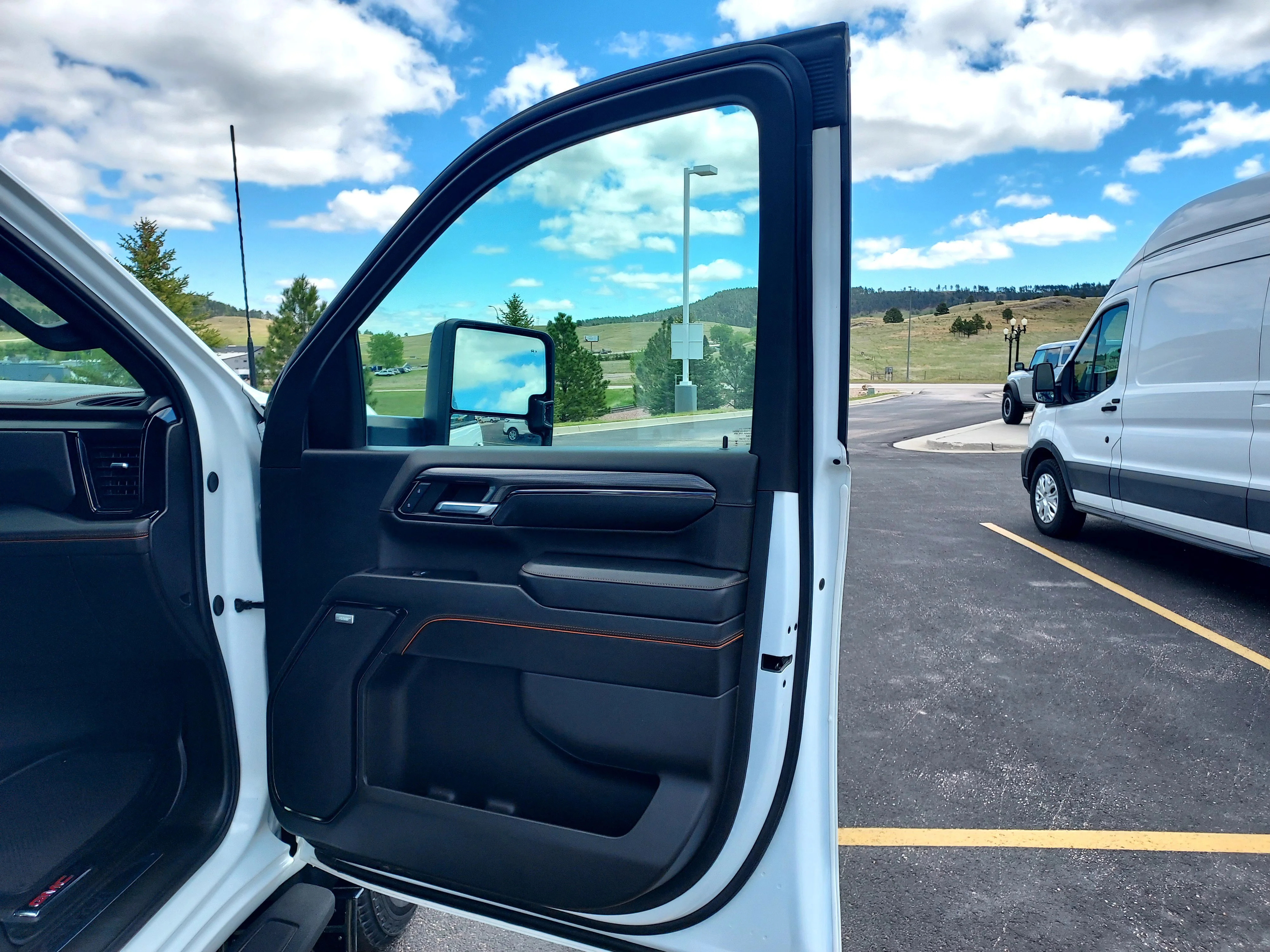 Used 2024 Summit White GMC AT4 image 24