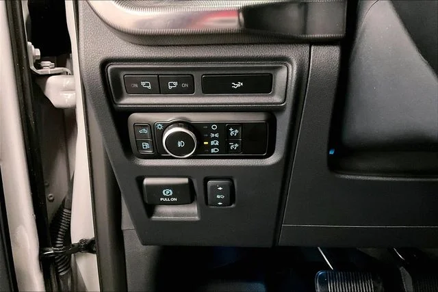 Used 2024 Avalanche Ford Lariat image 38