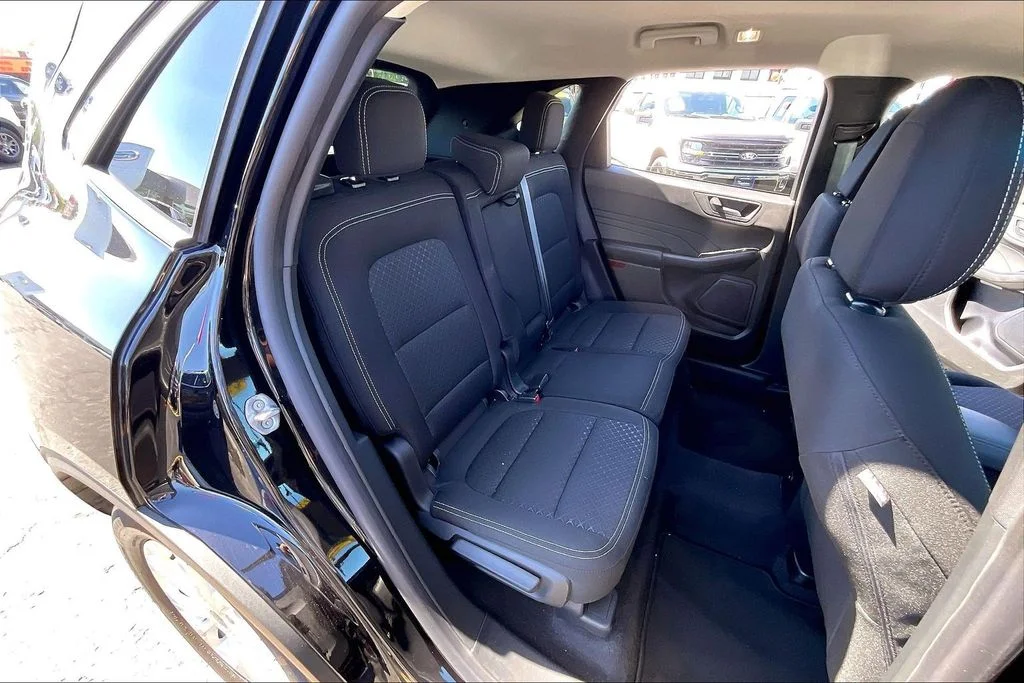 Used 2024 Black Metallic Ford Active image 26