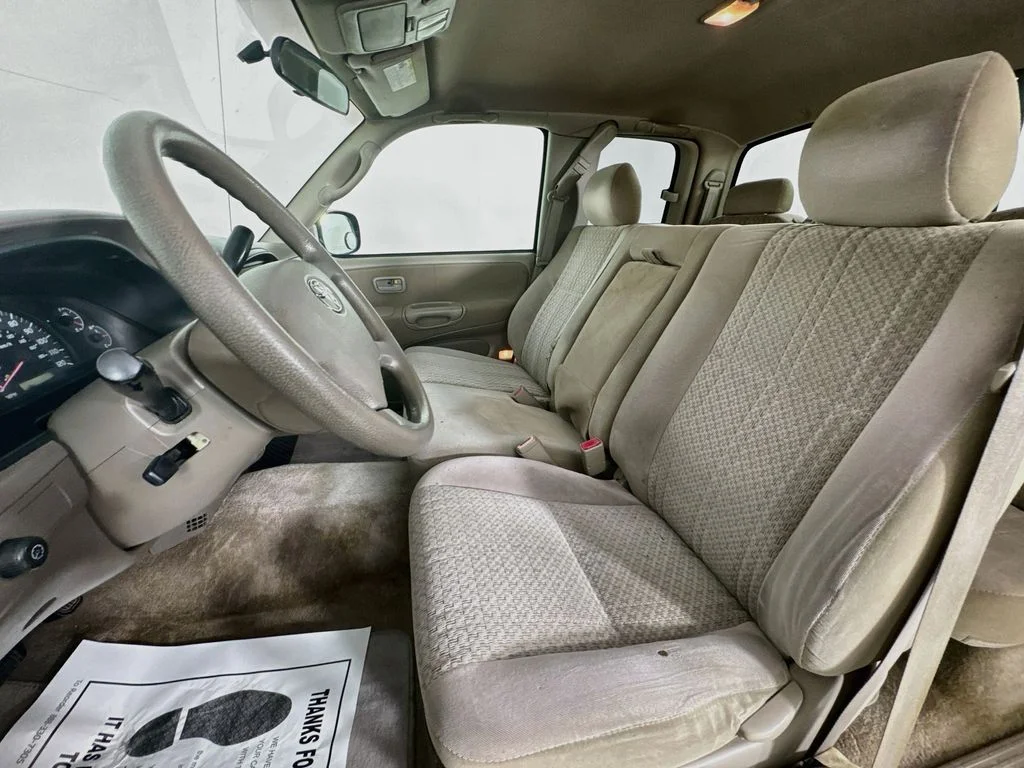 Used 2006 Beige Toyota SR5 image 19