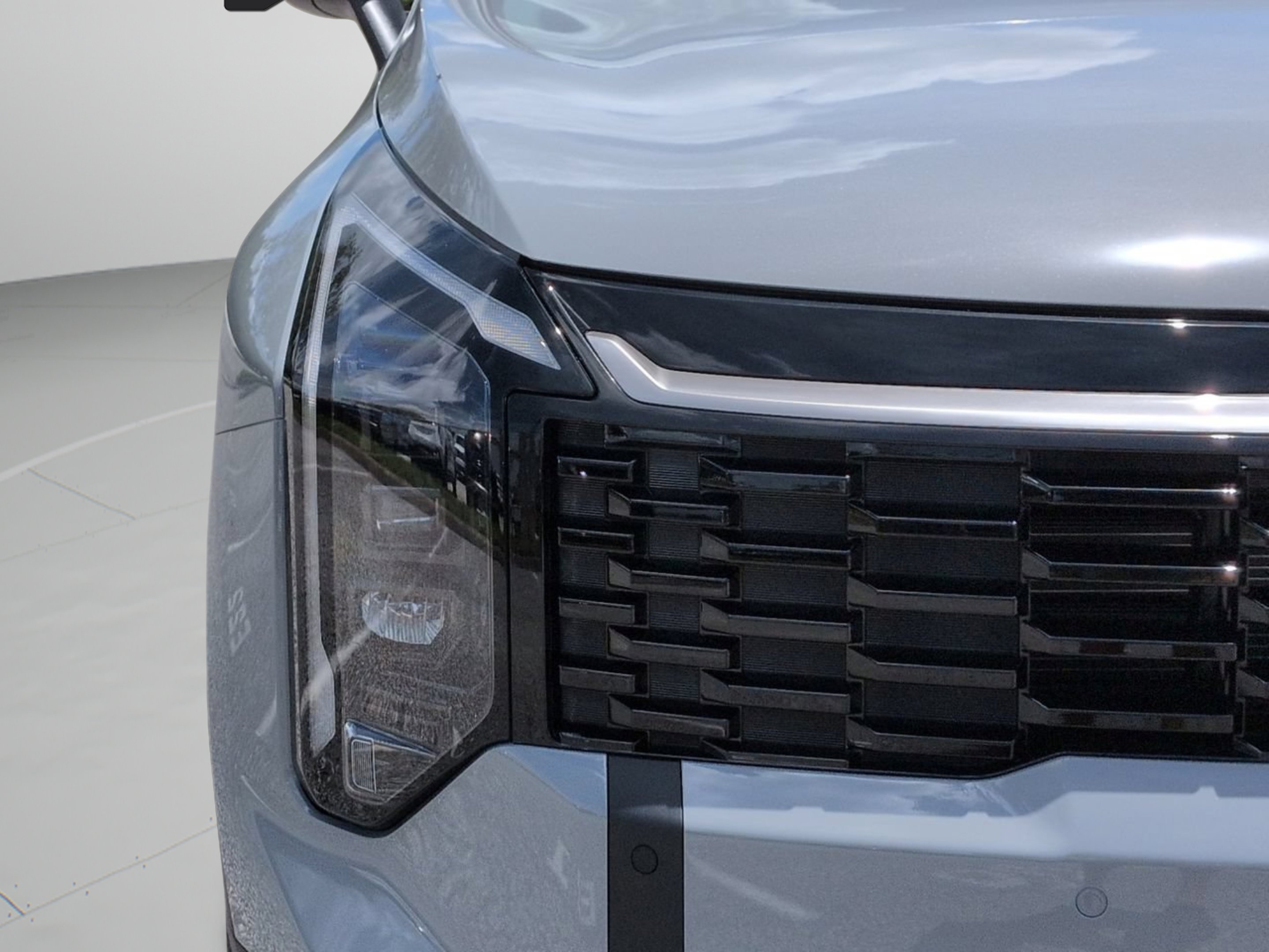 New 2026 Wolf Gray Kia EX image 12