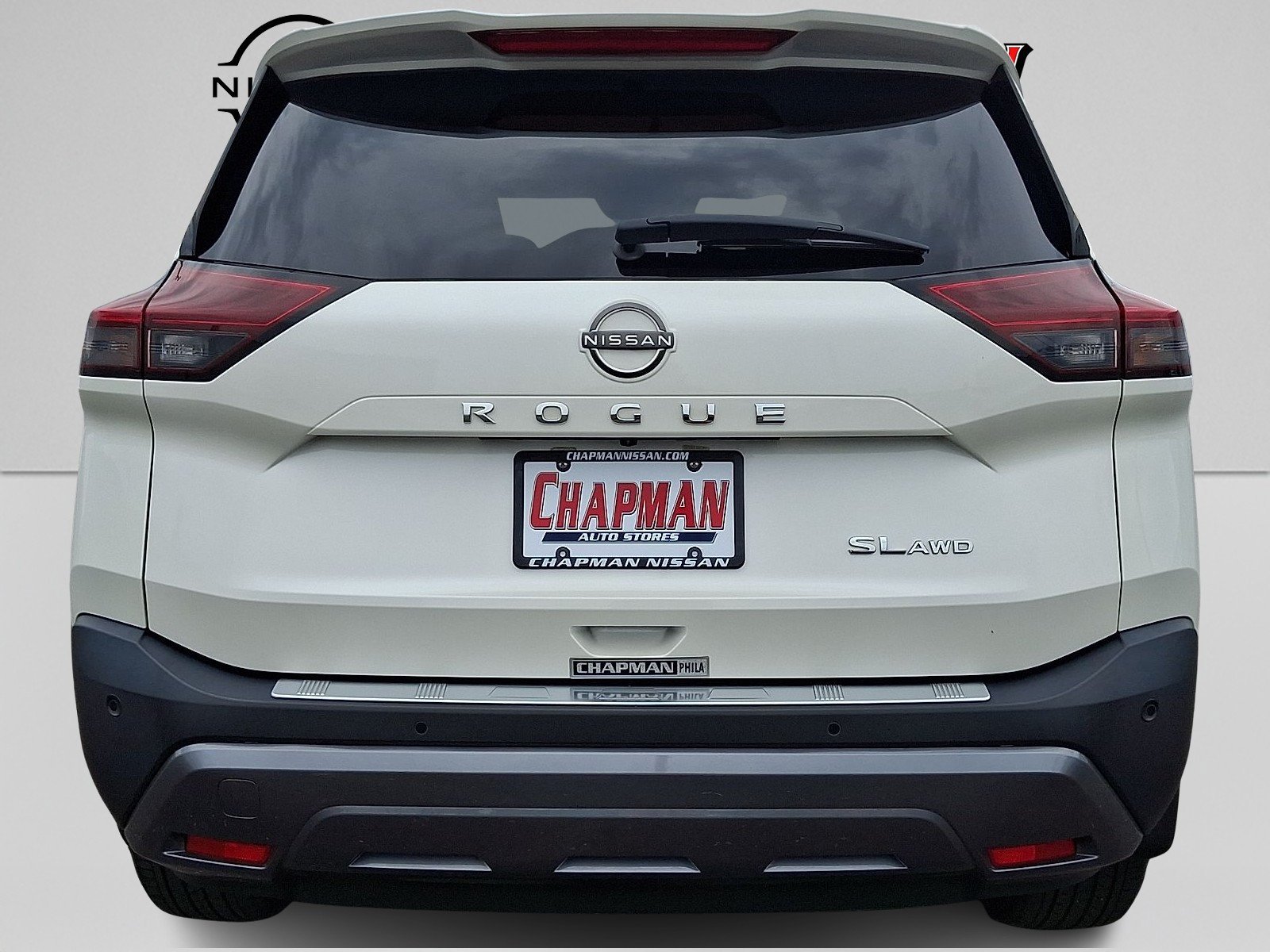 Used 2023 Pearl White Tricoat Nissan SL image 5