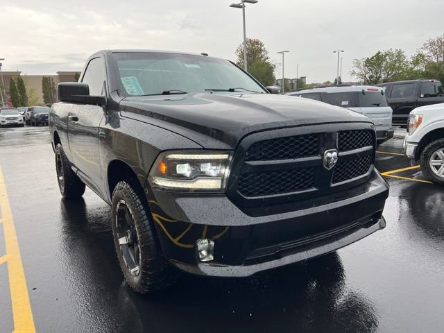 Used 2014 Black Ram Express image 1
