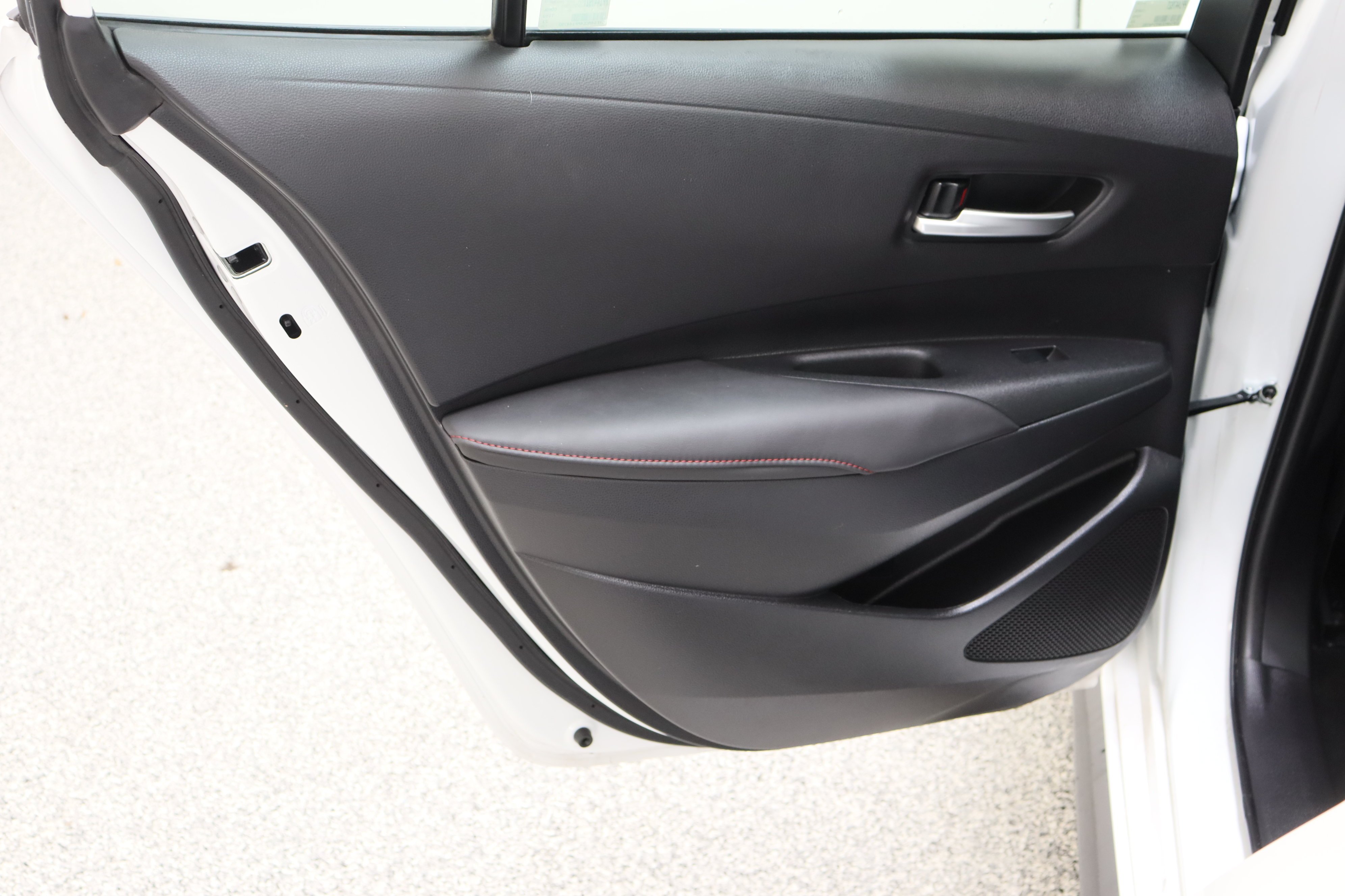 Used 2023 Wind Chill Pearl Toyota SE 2.0L image 24