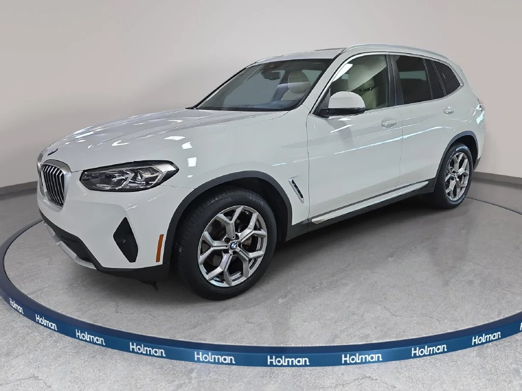 Used 2024 Alpine White BMW sDrive30i image 1